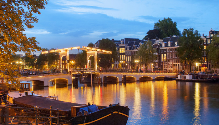 荷兰的首都是哪里 荷兰的首都是哪个城市