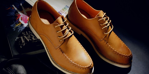 ​皮鞋划痕处理小窍门 皮鞋上有划痕怎么处理