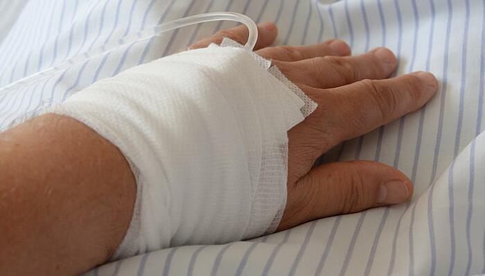 脱脂纱布和纱布的区别 脱脂纱布和纱布的区别是什么 脱脂纱布和纱布的区别 脱脂纱布和纱布的区别是什么