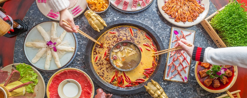 吃火锅配什么菜  吃火锅配什么菜呢