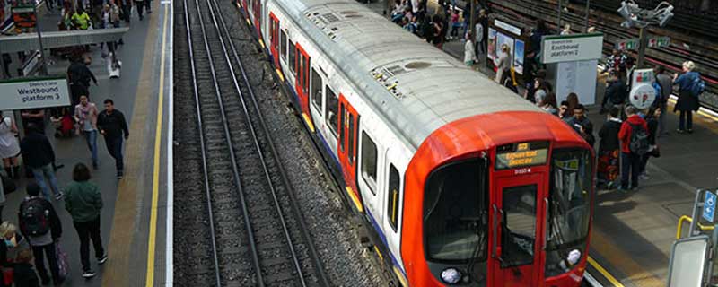 火车站几点售票 火车站几点售票呢