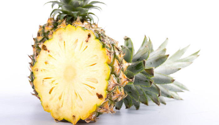 菠萝中间的心能吃吗 菠萝心能吃吗