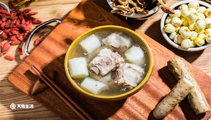 骨头汤白色的是什么 骨头汤白色的是什么颜色