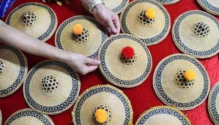 花竹帽是哪个民族的 花竹帽是什么民族的 花竹帽是哪个民族的 花竹帽是什么民族的