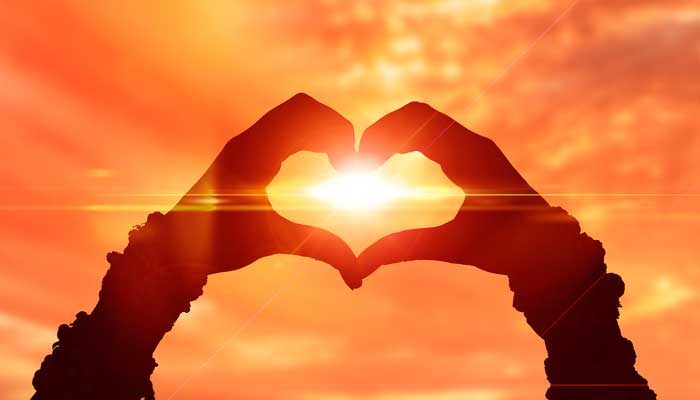 怦怦直跳与砰砰直跳的区别	 怦怦直跳与砰砰直跳哪个对