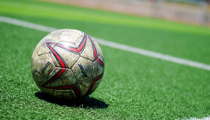 足球越位规则是什么 足球越位规则是怎么定的