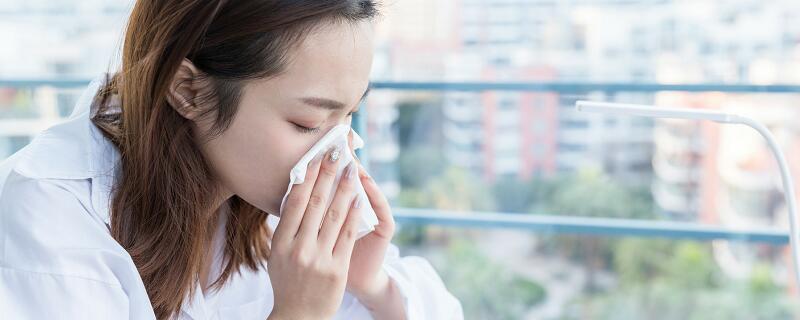 打喷嚏的含义一想二骂 打喷嚏的含义一想二骂是真的吗