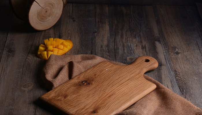 新买的砧板怎么处理再用 新买的砧板的处理方法 新买的砧板怎么处理再用 新买的砧板的处理方法