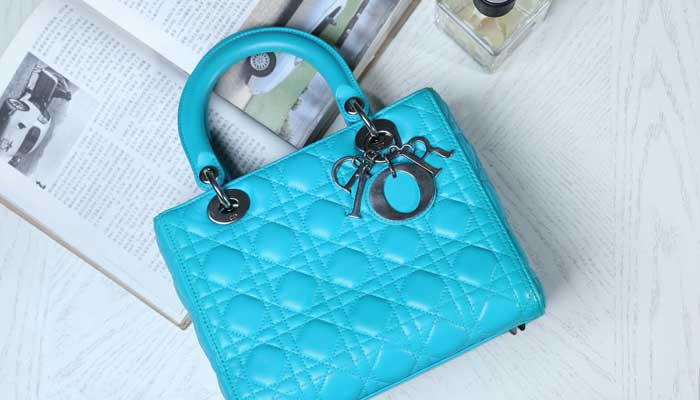 包包脏了用什么可以擦干净 皮包脏了清理小窍门