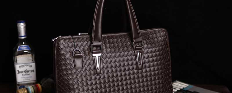 包包脏了用什么可以擦干净 皮包脏了清理小窍门