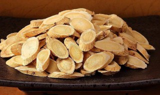 黄芪泡水有什么好处（西洋参和黄芪泡水有什么好处）