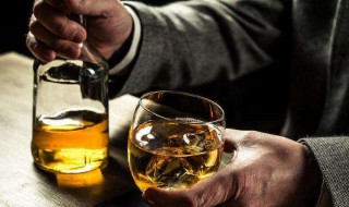 香槟开的方法（开香槟正确方法）