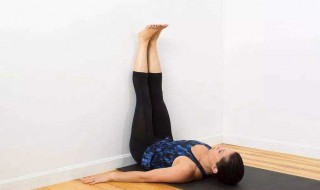 躺床上减腿的方法（躺床上减腿的方法图片）