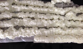 发泡如何清洗（发泡如何清洗水泥）