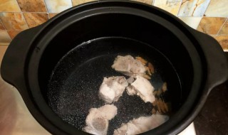 如何清洗砂锅（如何清洗砂锅外的烧痕）