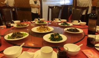 吃饭粤语怎么说（两个人吃饭粤语怎么说）