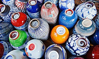 如何清洗瓷器（如何清洗瓷器表面的热敏涂层材料）