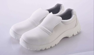 怎么选防滑鞋（如何挑选防滑鞋）