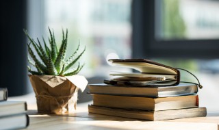 赞美蛋糕好吃的句子（赞美蛋糕好吃的句子短）