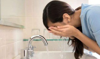 用醋洗脸的方法 怎样用醋洗脸