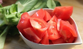 用西红柿祛斑的方法（用西红柿怎样祛斑）