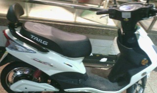 摩托车电瓶没电了怎么办（踏板摩托车电瓶没电了怎么办）