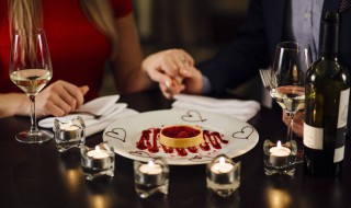 金婚是结婚多少年（金婚是结婚多少年银婚是多少年?）