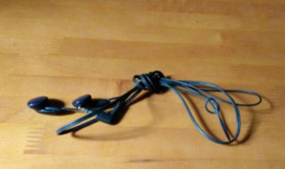 耳机的收拾方法（耳机整理小窍门）