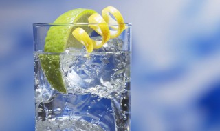 如何过个清凉的夏天（怎样才能过一个凉快的夏天）