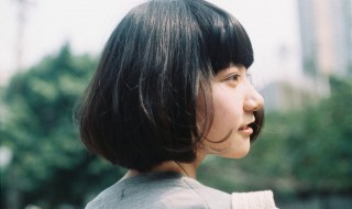 男生追女生该有的表现（男生追女生该有的表现是）