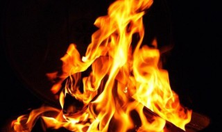 属火最吉利的五十个字 属火最吉利的五十个字男孩