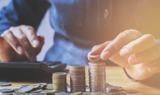 人均年收入怎么算（人均年收入怎么算贫困学生）