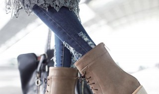 梦见穿别人的鞋（梦见穿别人的鞋子不合脚）