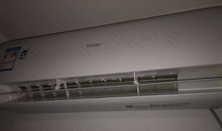 空调出风口旁边滴水怎么解决（空调出风口旁边滴水是什么原因）