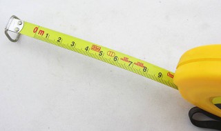 卷尺使用方法规范（卷尺使用方法规范图片）