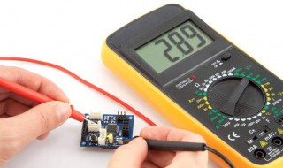 怎样用万用表测电容（电子万用表怎么测电容）