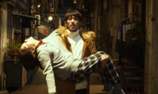 梦见别人死了（梦见别人死了是好事还是坏事）