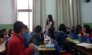 新学期自我介绍（新学期自我介绍怎么说）