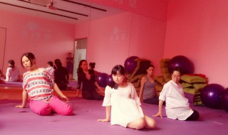 送给孕妇什么礼物好（送给孕妇什么礼物好女孩）