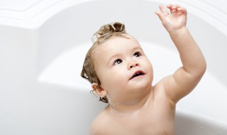 游泳圈婴儿如何选择 新生儿用游泳圈游泳好吗