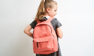 书包如何清洗（书包怎样清洗）