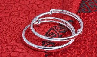 如何清洗银手镯 如何清洗银手镯才亮