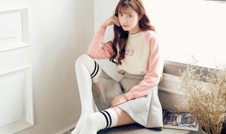 防止过膝袜下滑小妙招（怎么防止过膝袜脱落）