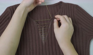 领口太低了小妙招 领口太低了小妙招图解
