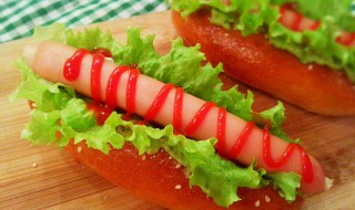 香肠怎么打开小妙招（打开香肠的小窍门）