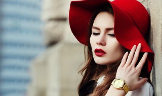 女生戴表的正确方式（女生戴表的正确方式有哪些）