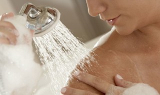 花洒堵了如何清洗 洗澡的花洒堵了怎么弄