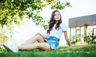 T恤改造为新衣服的方法 如何改造t恤衫