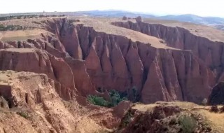 石漠化与荒漠化区别（土地荒漠化和土地石漠化的区别）