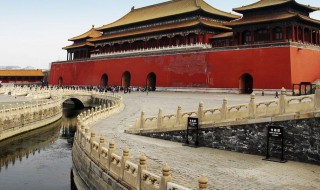 北京故宫的历史背景有哪些（北京故宫的历史背景有哪些故事）